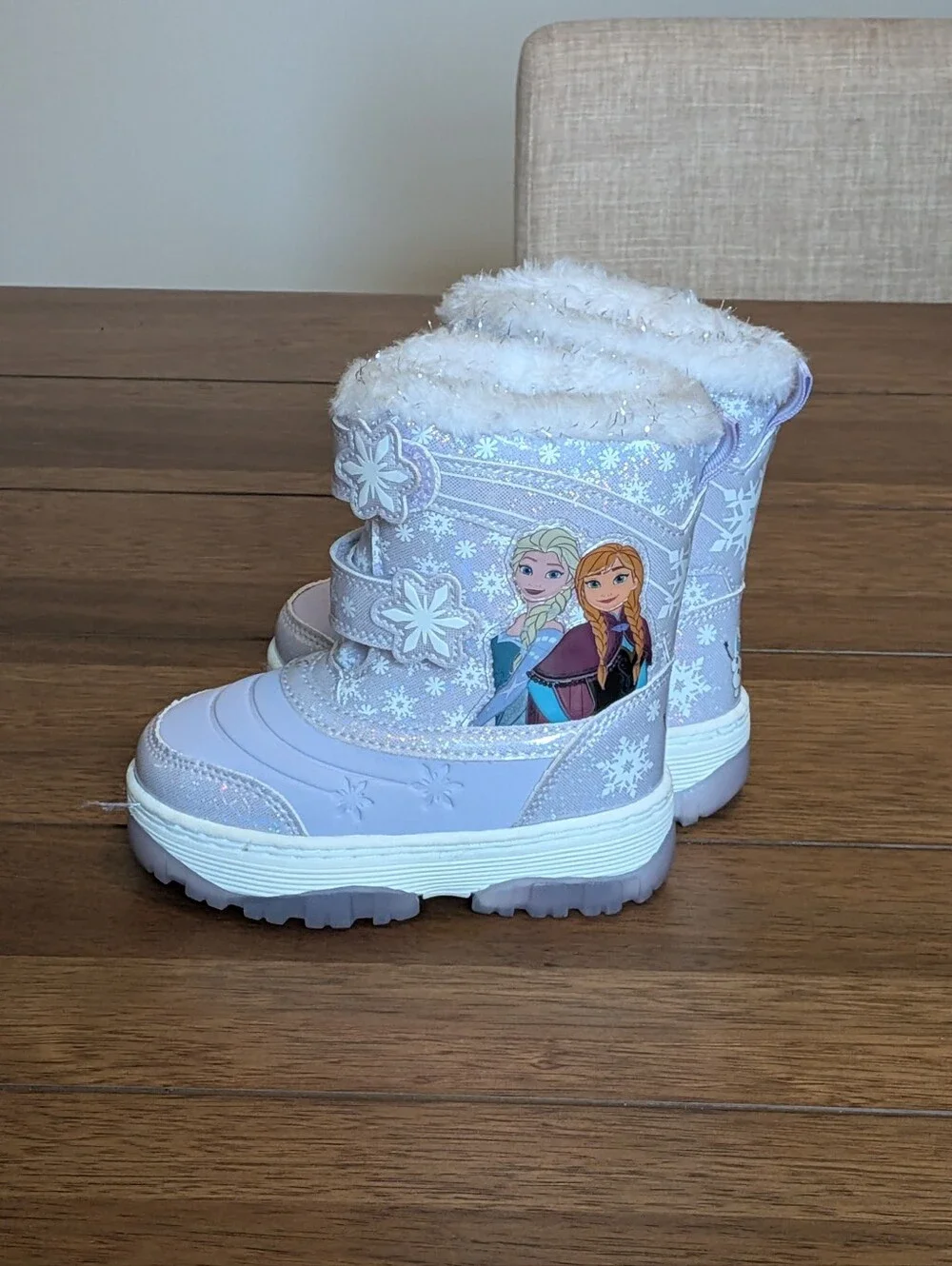 Disney Frozen Elsa & Anna Toddler Girls Snow Boots Toddler 7 Great Condition EUC